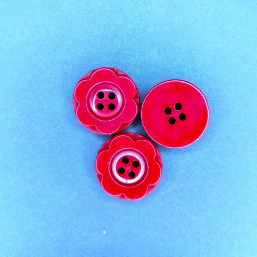 Пуговица красная цветочком 32L - 20 мм пластик (ПП-06.32)
